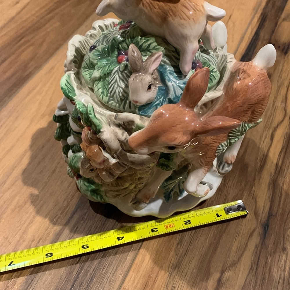 Fitz and Floyd Classics deer fawn and frolicking bunnies 7” container decor - Picture 4 of 14